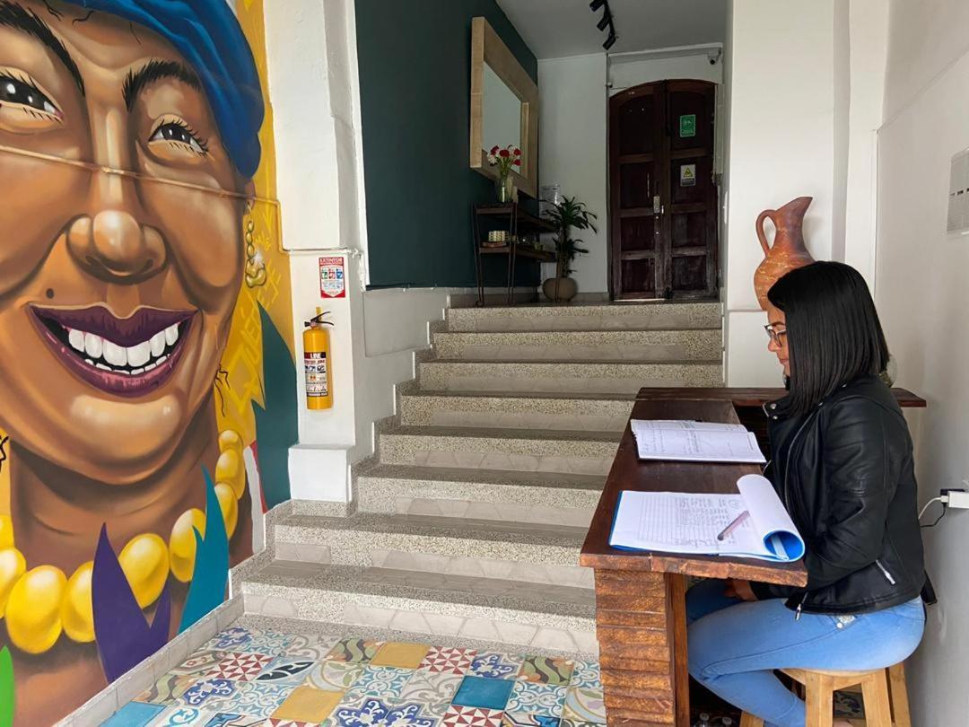 Hostal Dona Eliza Bogotá Esterno foto